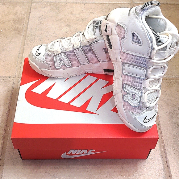 NEW Youth Nike Air More Uptempo Shoes - Picture 7 of 16